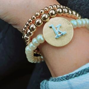 Gold "K" Initial on Pearl Stretch Bracelet